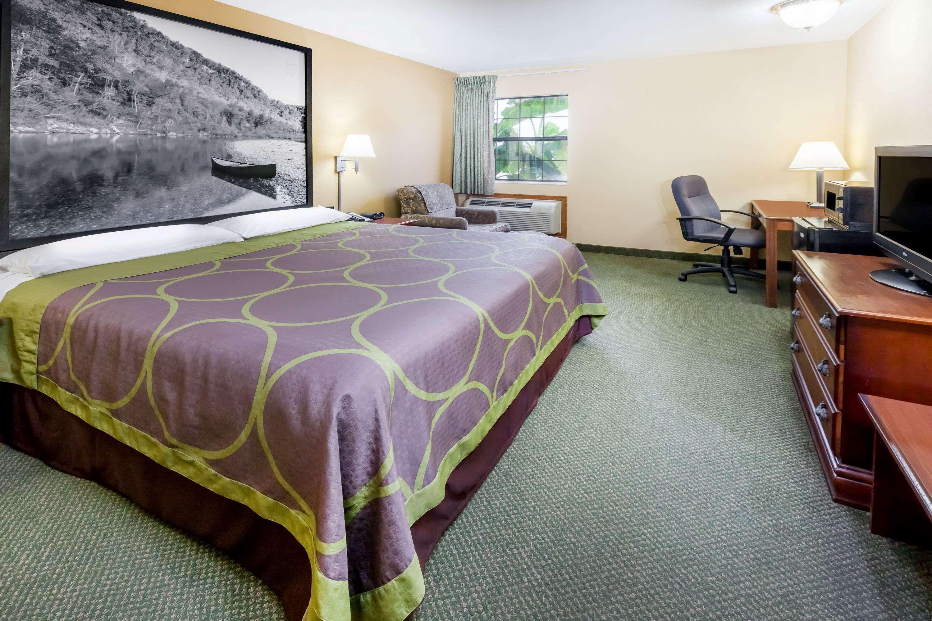 Hotel Super 8 By Wyndham Pine Bluff Zewnętrze zdjęcie