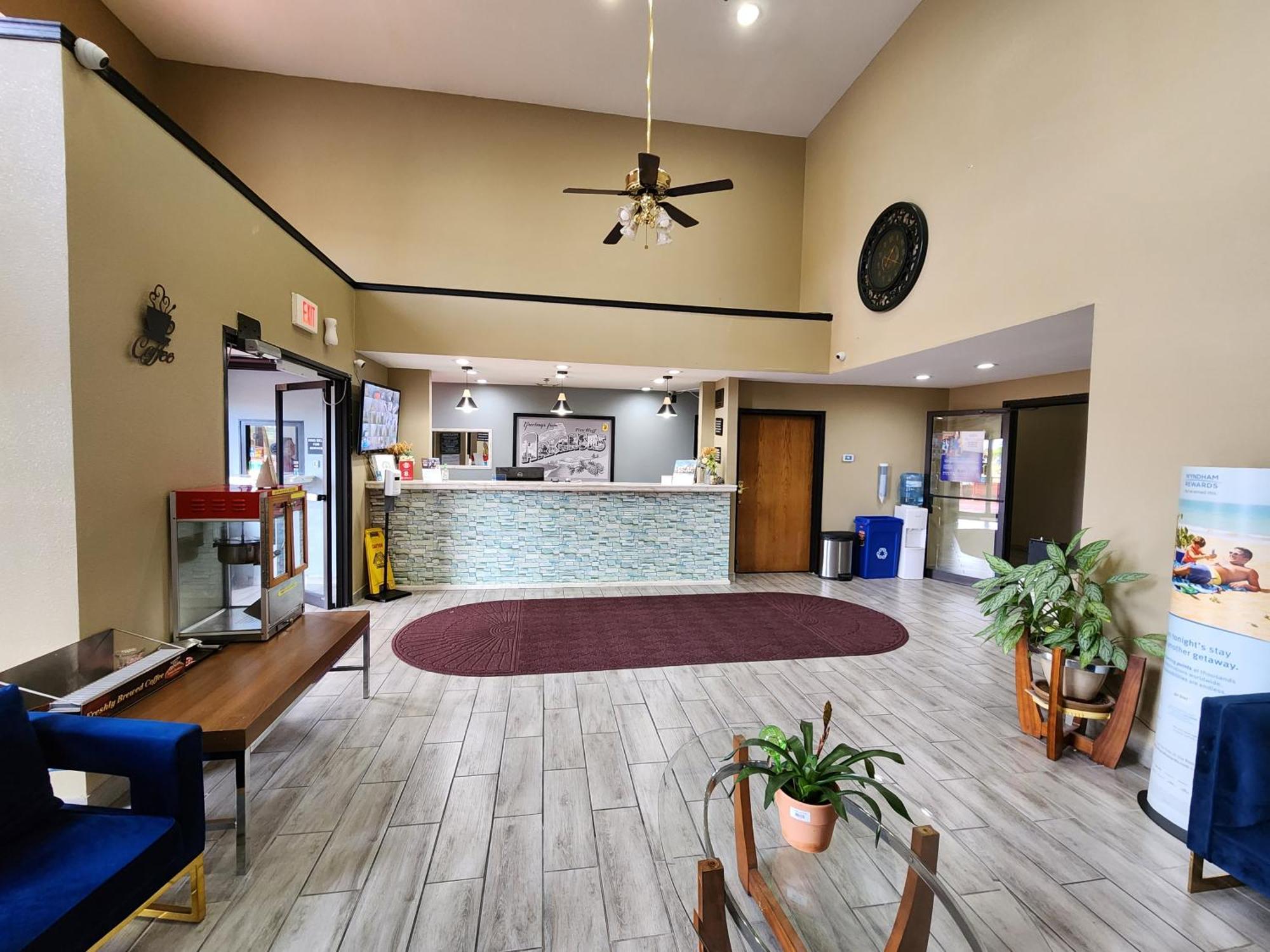 Hotel Super 8 By Wyndham Pine Bluff Zewnętrze zdjęcie