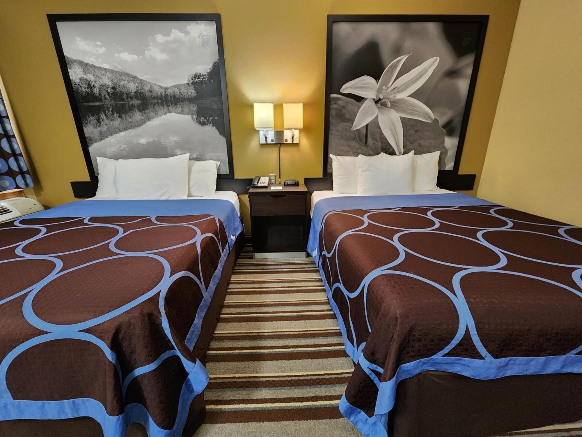 Hotel Super 8 By Wyndham Pine Bluff Zewnętrze zdjęcie